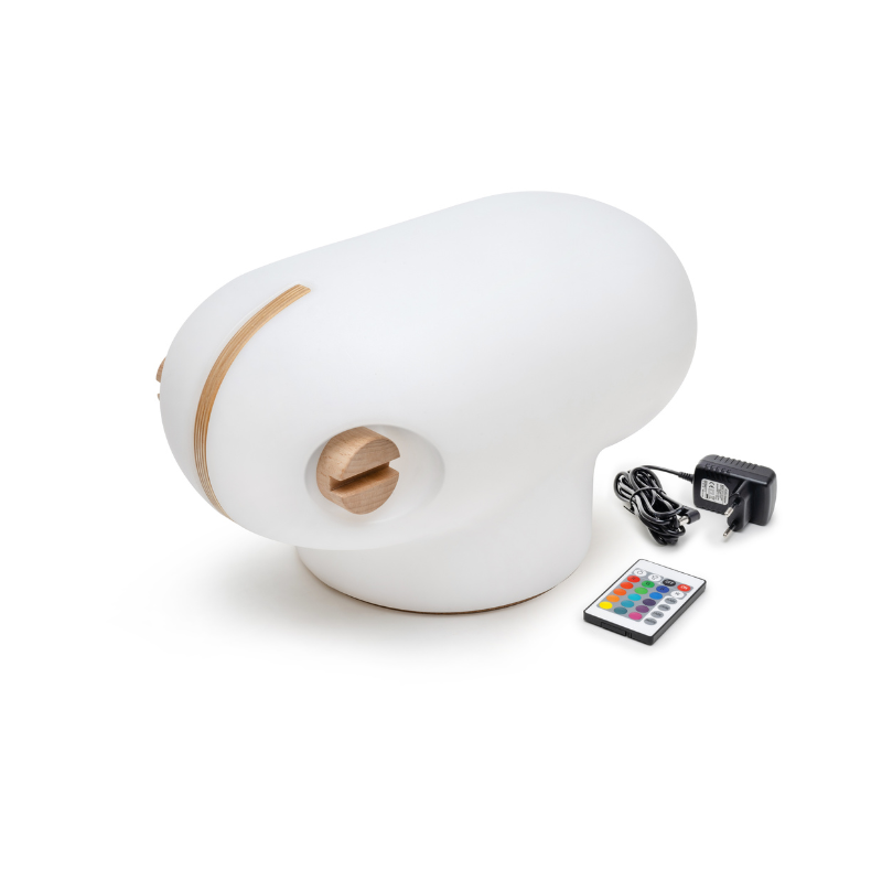 Happy lamp with wood pieces