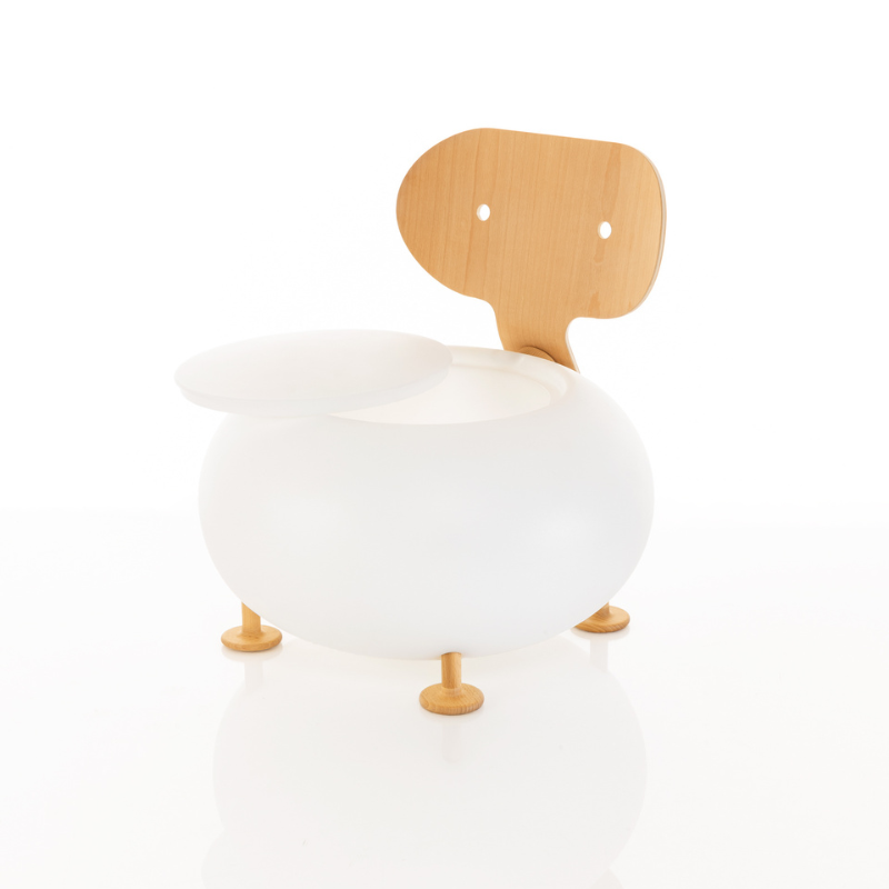 Candy chair with the seat open to treasure the toys